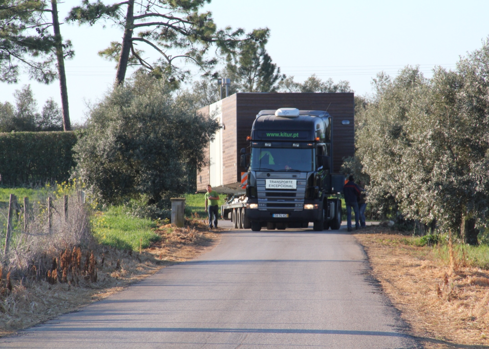 House delivery to the site