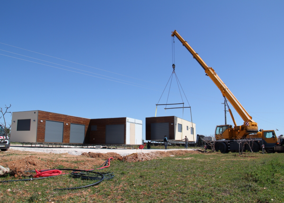 House assembly on site